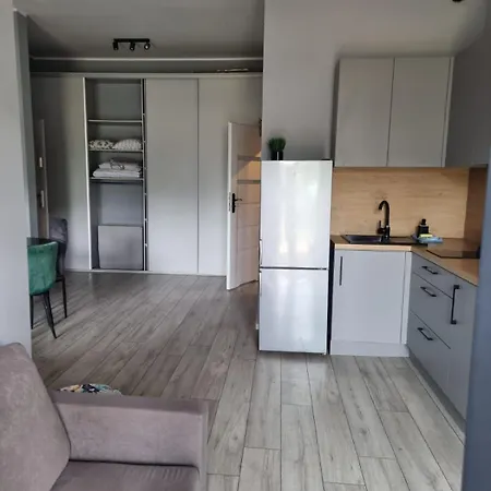 Apartament Mieszkanie Ptasia 20 Obok Stadionu I Lotniska Z Darmowym Parkingiem -self Check In *