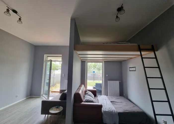 Mieszkanie Ptasia 20 Obok Stadionu I Lotniska Z Darmowym Parkingiem -self Check In * Познань