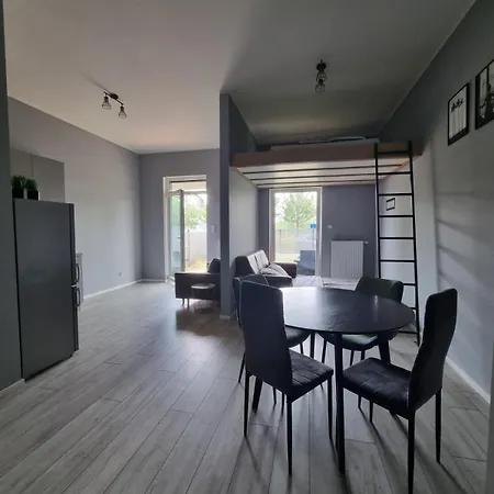 Mieszkanie Ptasia 20 Obok Stadionu I Lotniska Z Darmowym Parkingiem -self Check In Апартаменты Познань